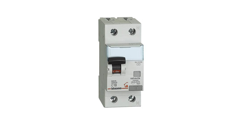 Vimar 0R08410 Serie 8000 Presa a Muro Universale 2P+T 16A, Bianco